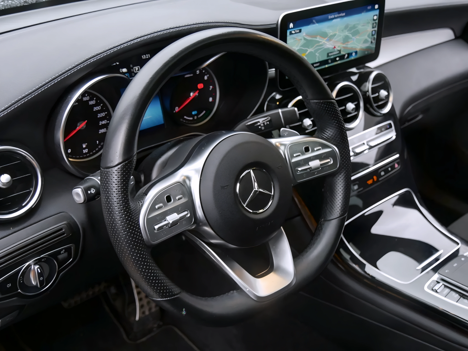 Mercedes-Benz GLC Coupe 300e 4MATIC AMG Line - foto 6