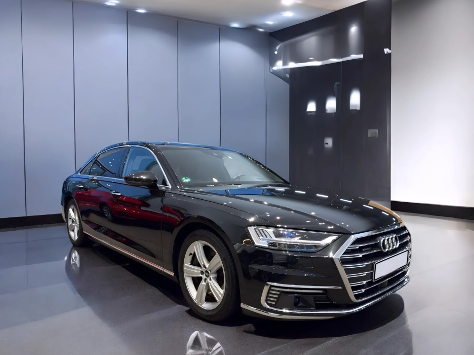 Audi A8 60 TFSIe Quattro S line