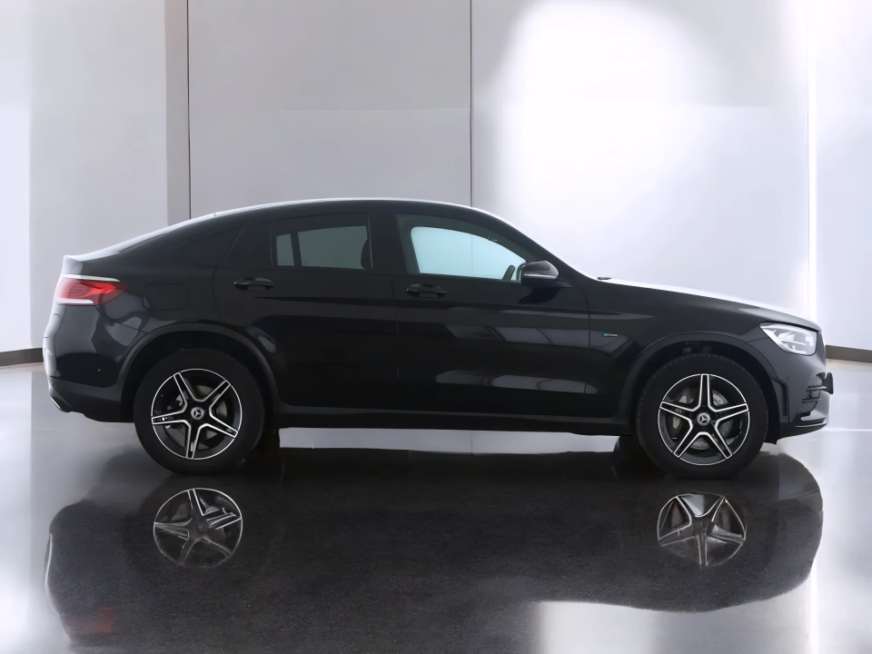 Mercedes-Benz GLC Coupe 300de 4MATIC AMG Line (2)