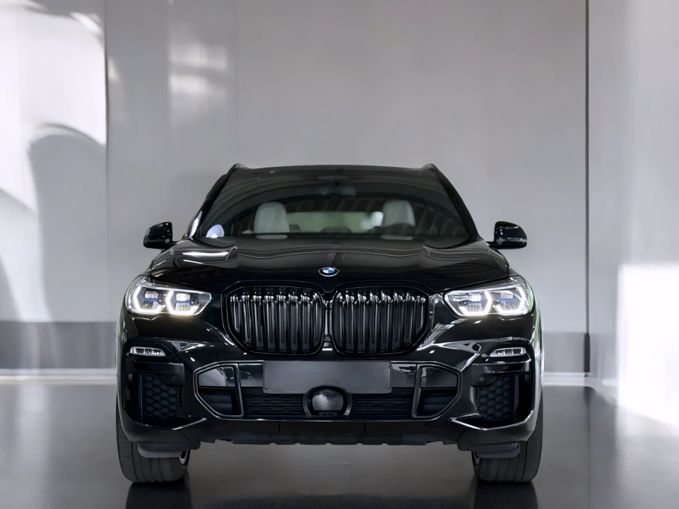 BMW X5 xDrive40d M-Sport (2)