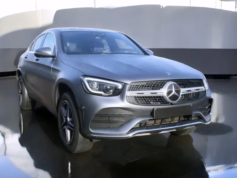 Mercedes-Benz GLC Coupe Mercedes-Benz GLC 300e 4MATIC AMG Line