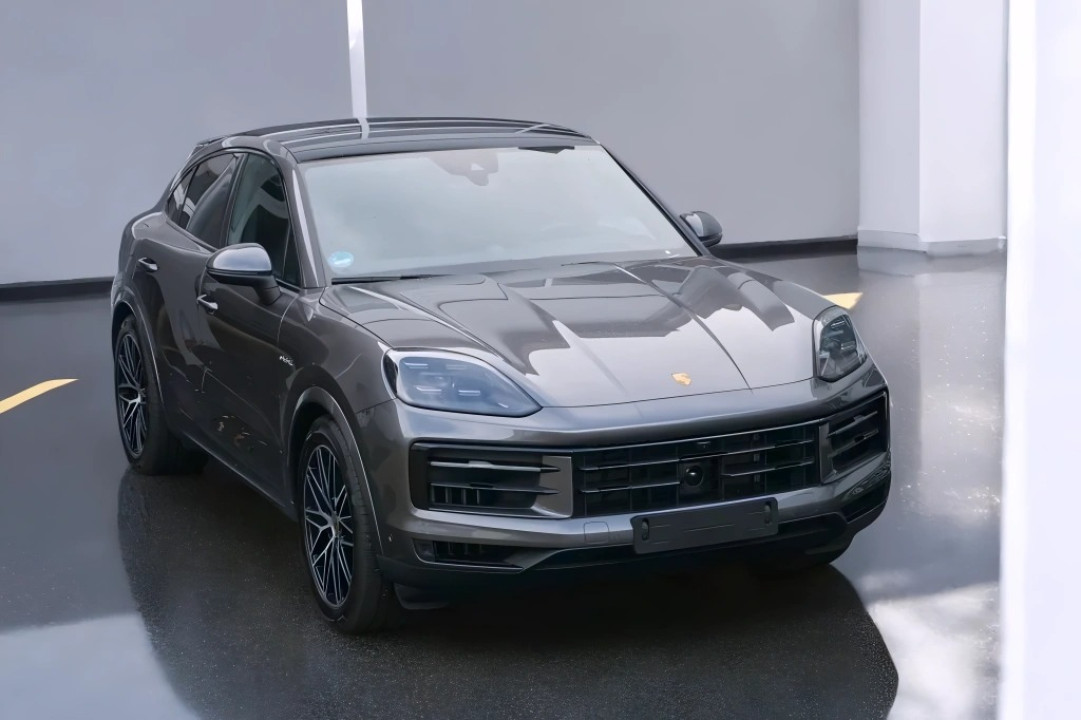 Porsche Cayenne Coupe E-Hybrid (3)