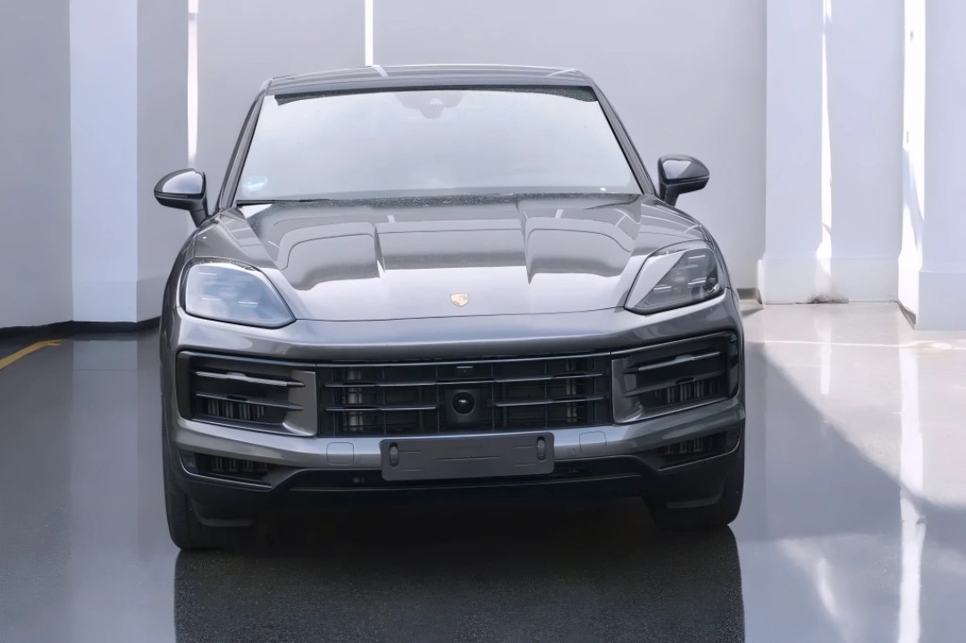 Porsche Cayenne Coupe E-Hybrid (2)