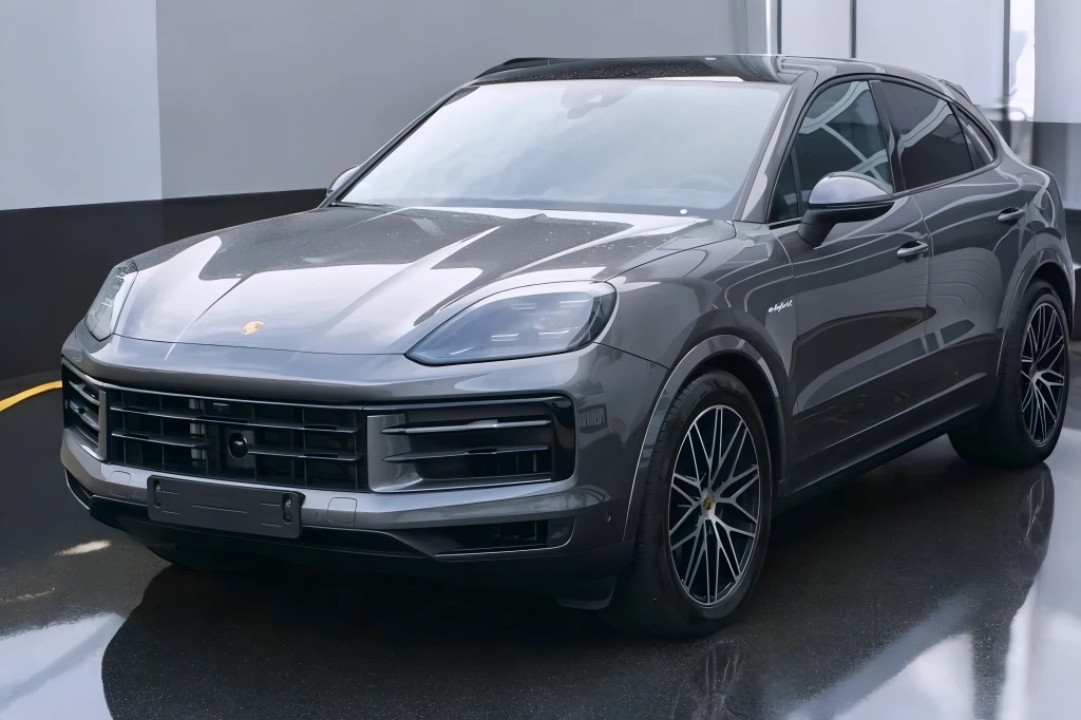 Porsche Cayenne Coupe E-Hybrid - foto 9