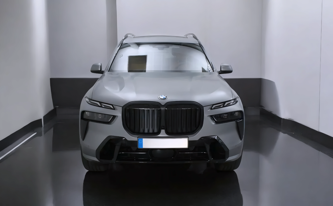 BMW X7 xDrive40d M-Sport (2)