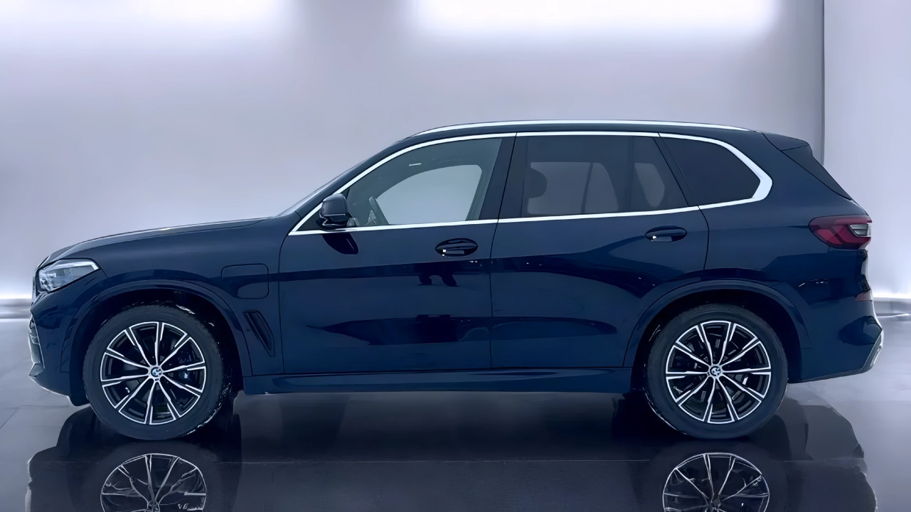 BMW X5 xDrive45e (5)