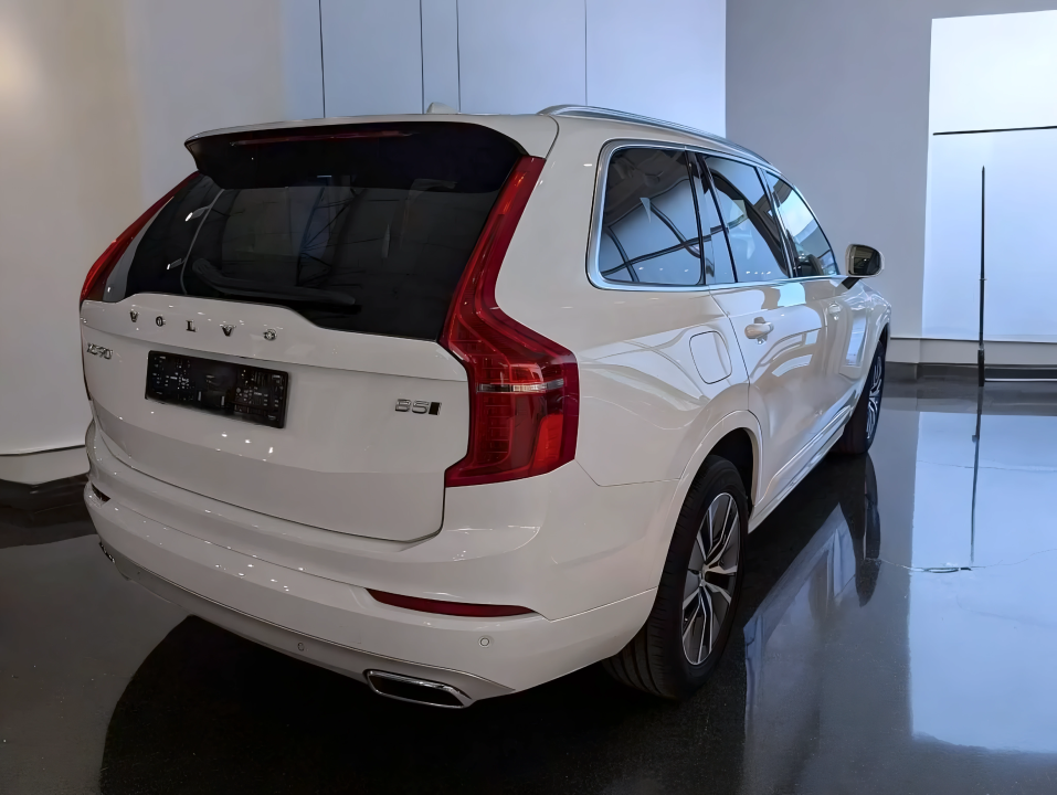 Volvo XC 90 B5 AWD Momentum Pro (4)