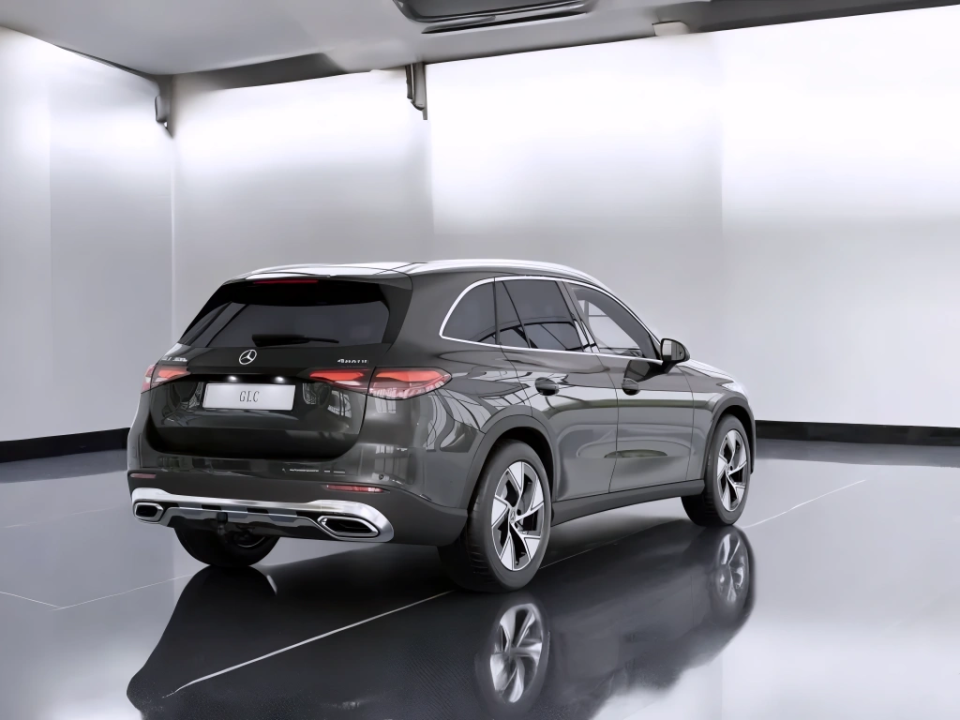 Mercedes-Benz GLC 300 e 4Matic Avantgarde (2)