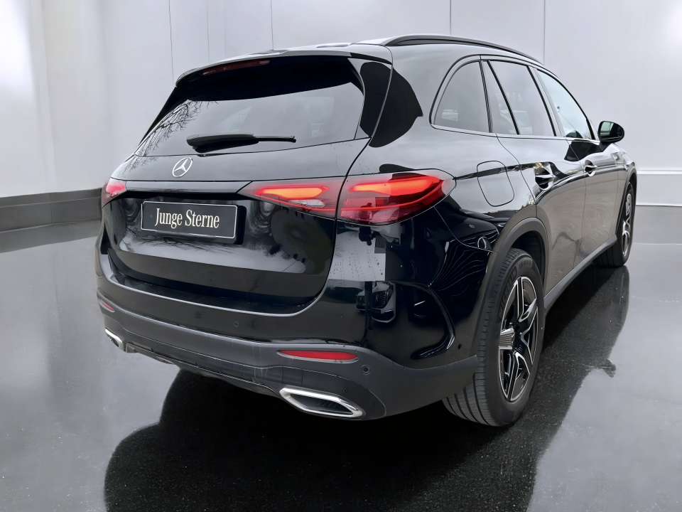 Mercedes-Benz GLC 200 4MATIC AMG Line (5)