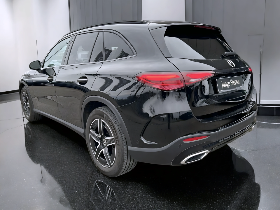 Mercedes-Benz GLC 200 4MATIC AMG Line (2)