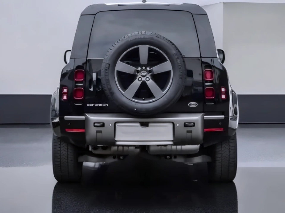 Land Rover Defender 90 X-Dynamic (4)