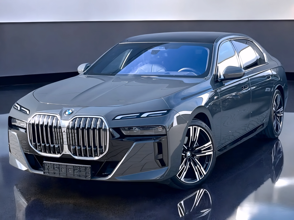 BMW Seria 7 740d xDrive M-Sport (5)