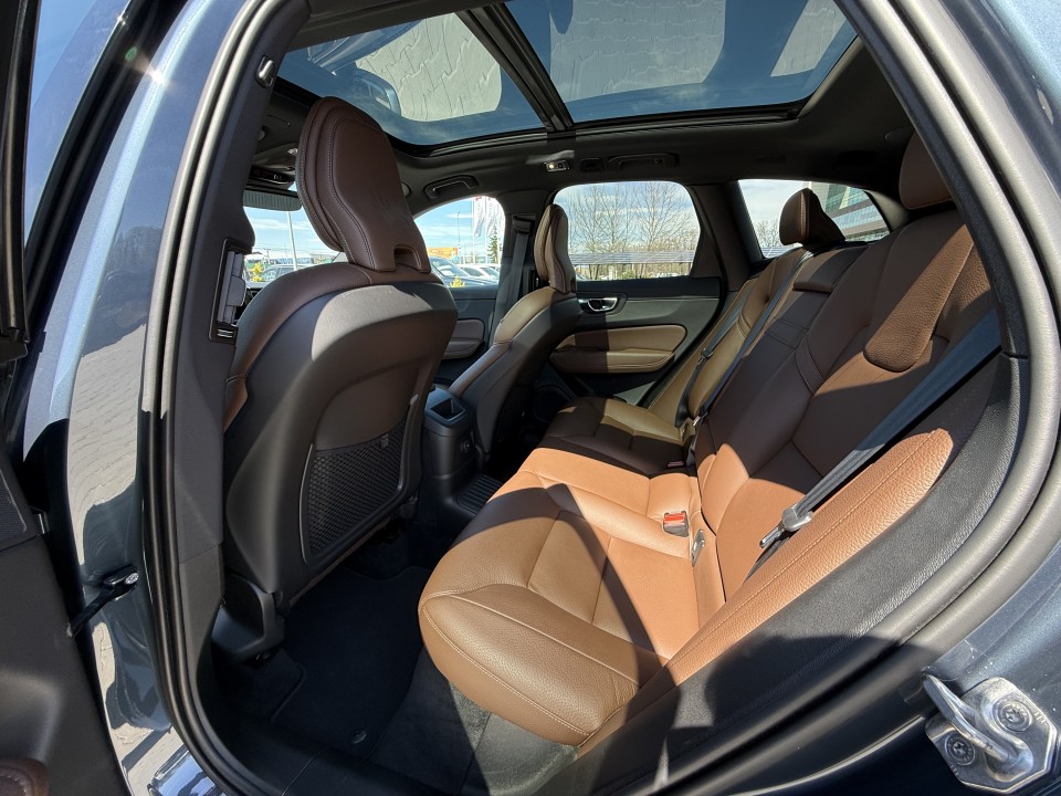 Volvo XC 60 T8 Recharge AWD Inscription - foto 14