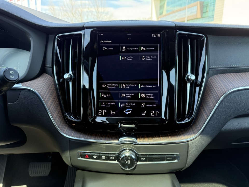 Volvo XC 60 T8 Recharge AWD Inscription - foto 24