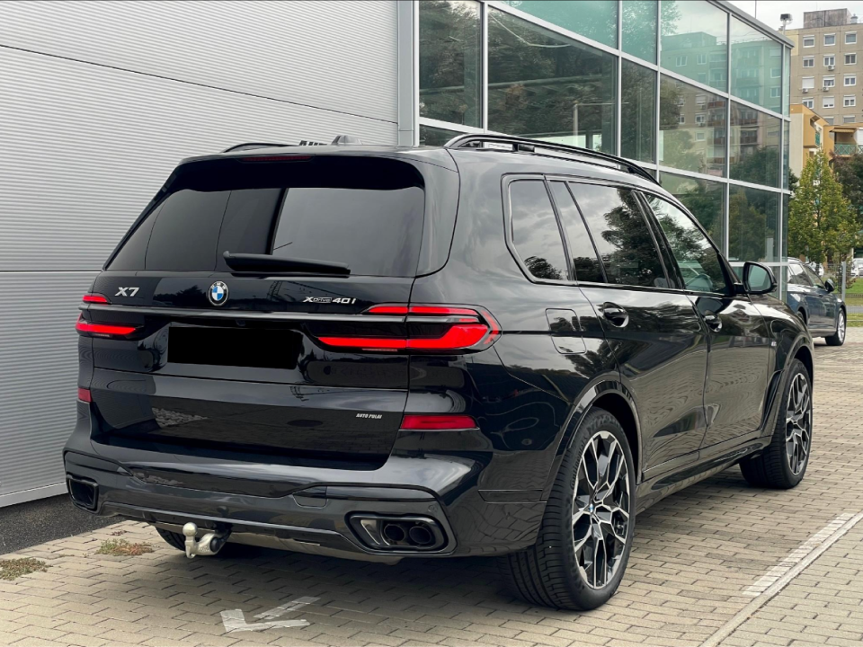 BMW X7 40i xDrive (380 CP) MHEV Steptronic (3)