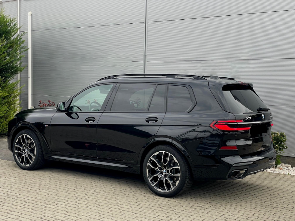 BMW X7 40i xDrive (380 CP) MHEV Steptronic (5)