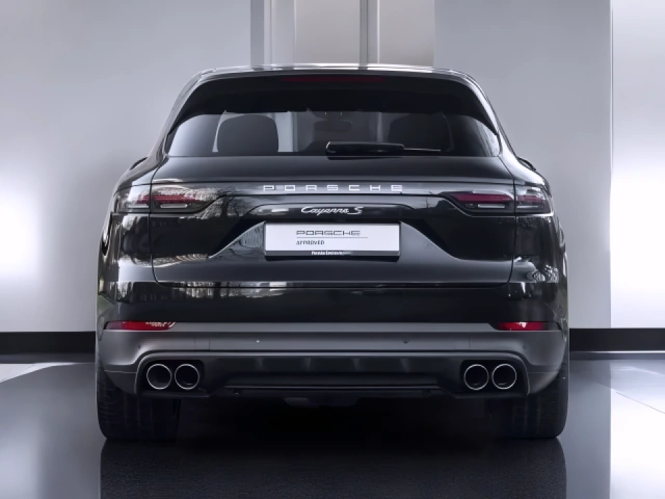 Porsche Cayenne S (5)