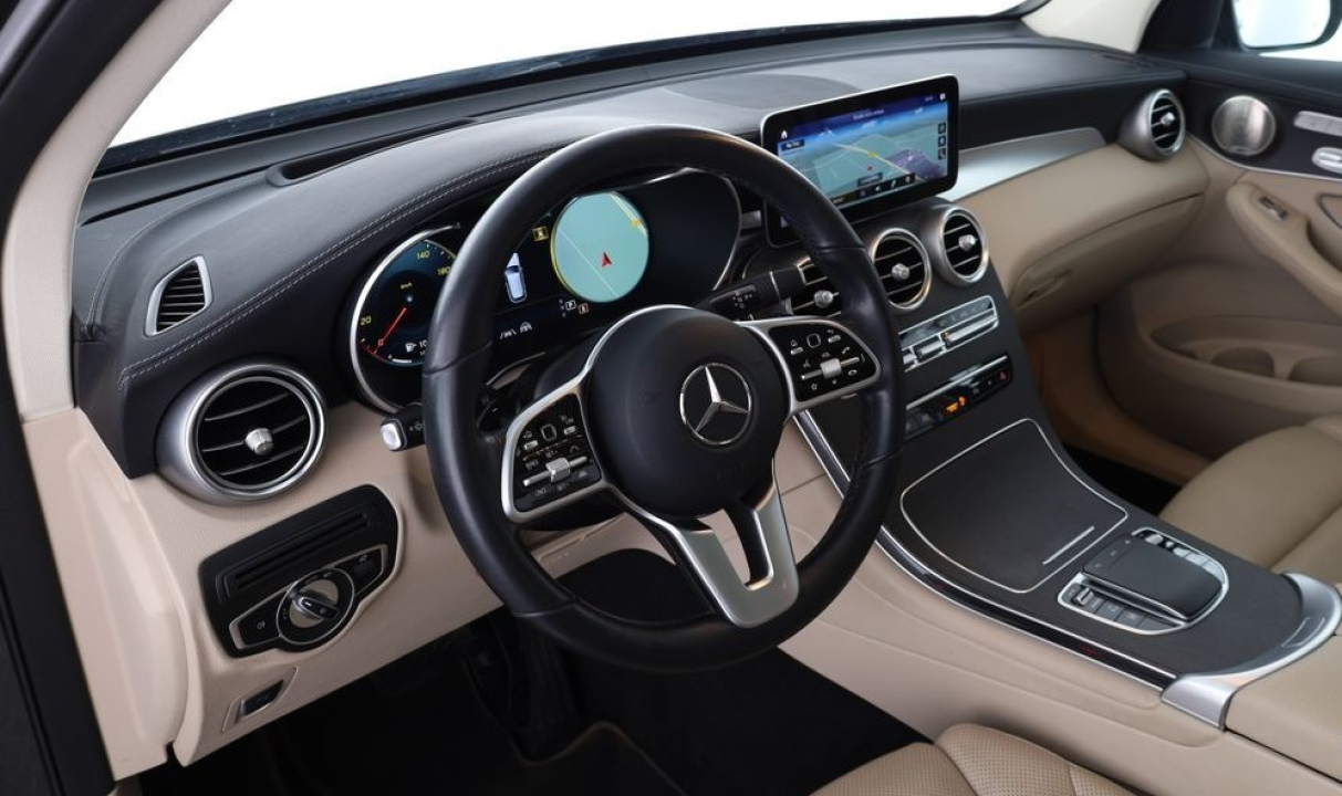 Mercedes-Benz GLC 300e 4MATIC - foto 11