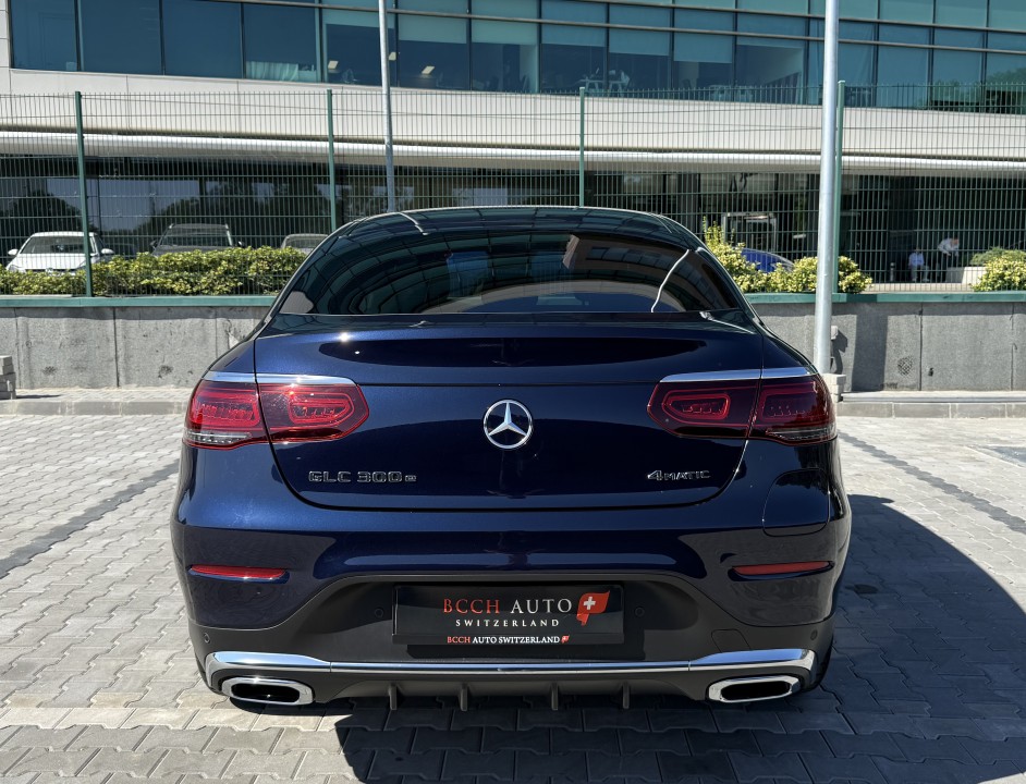 Mercedes-Benz GLC Coupe 300e 4MATIC AMG Line (4)