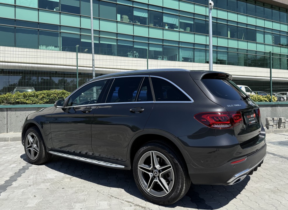 Mercedes-Benz GLC SUV 300e 4MATIC AMG Line (5)
