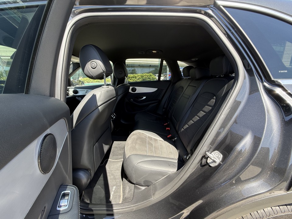 Mercedes-Benz GLC SUV 300e 4MATIC AMG Line - foto 12