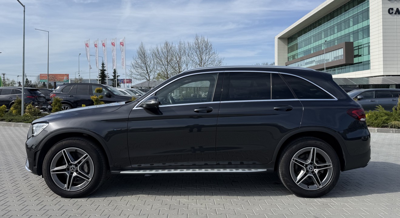 Mercedes-Benz GLC SUV 300e 4MATIC AMG Line - foto 6