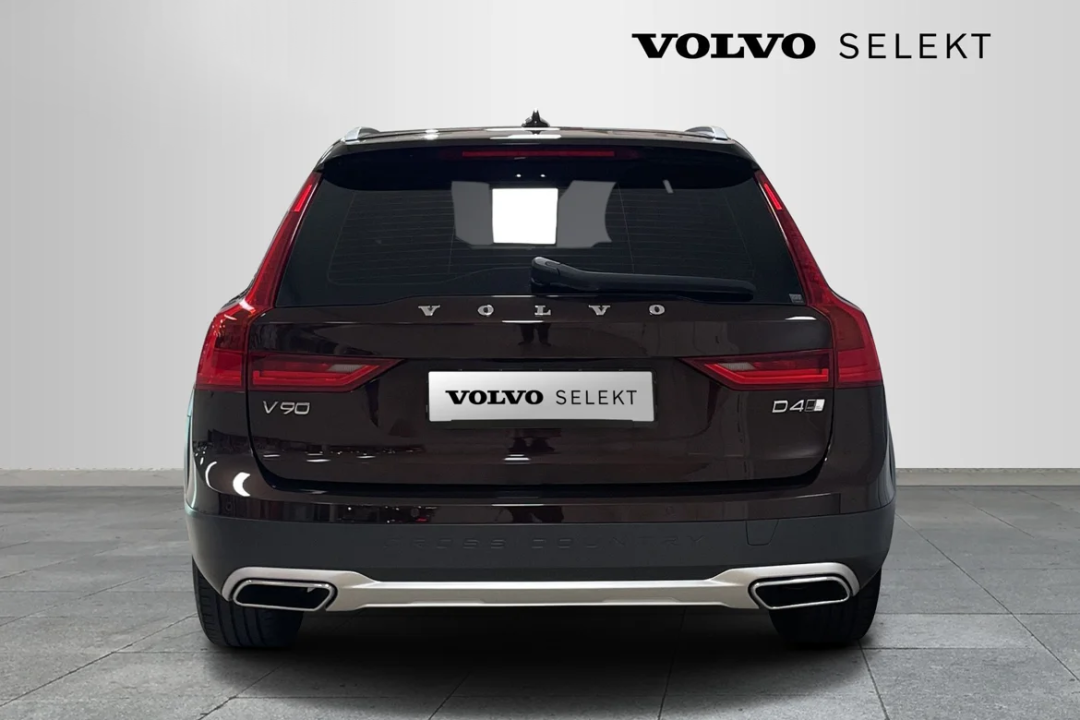 Volvo V90 Cross Country D4 AWD Advanced SE (5)
