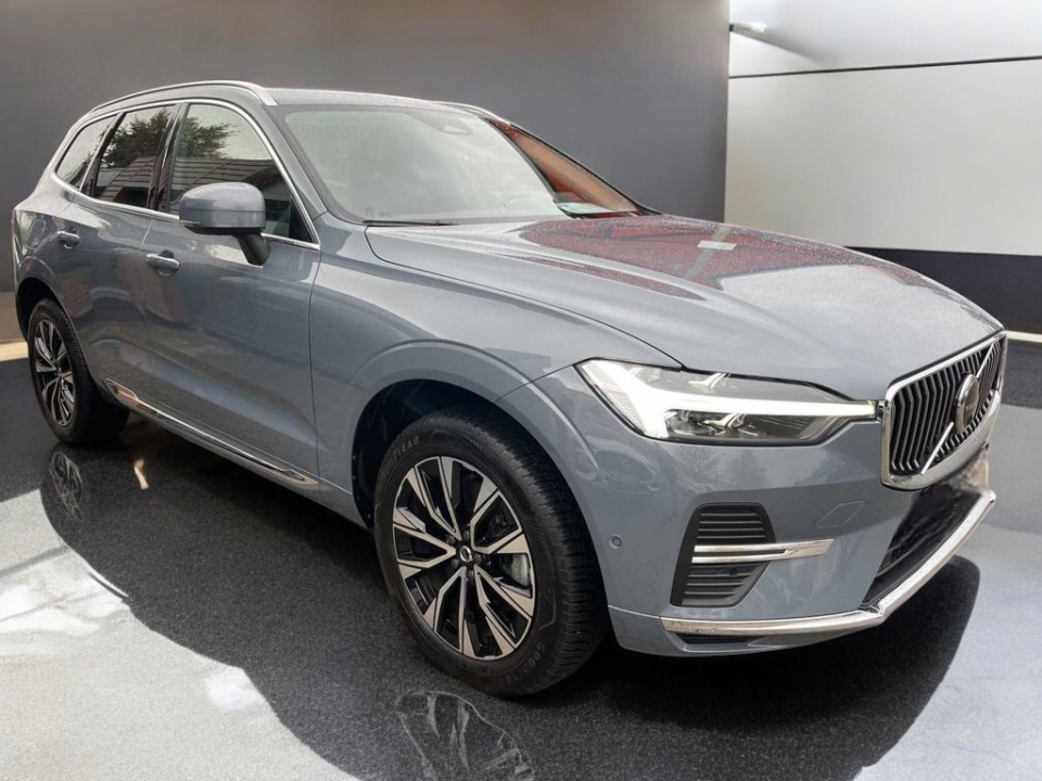 Volvo XC 60 B4 Plus (1)