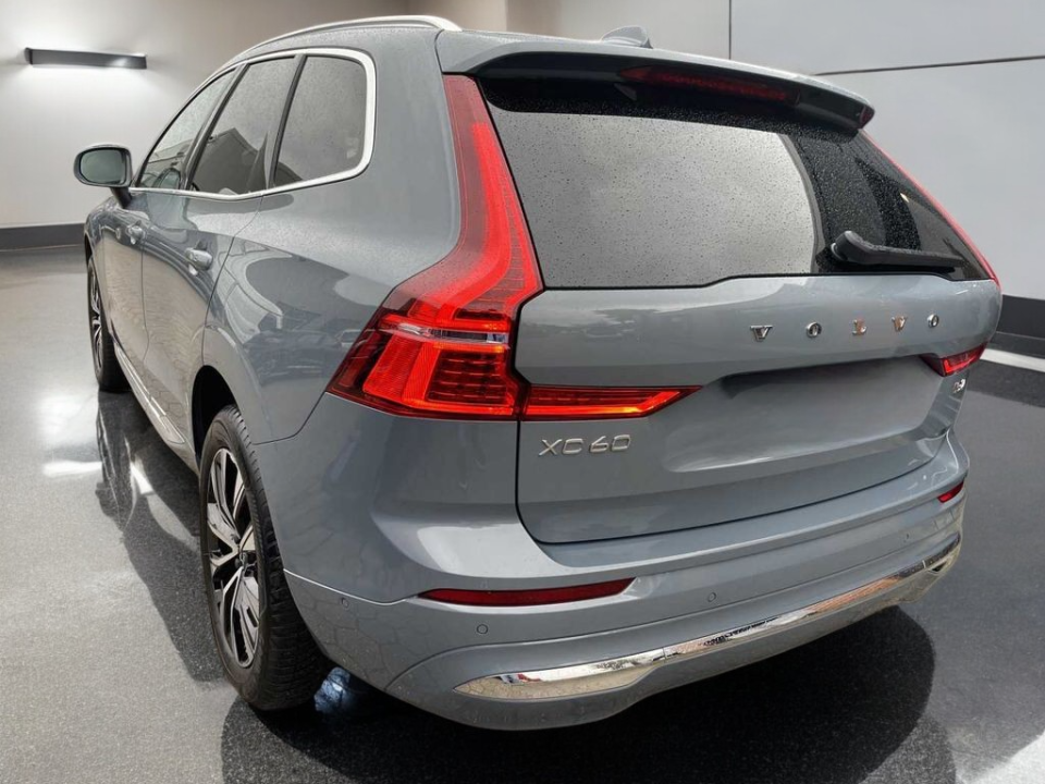 Volvo XC 60 B4 Plus (3)