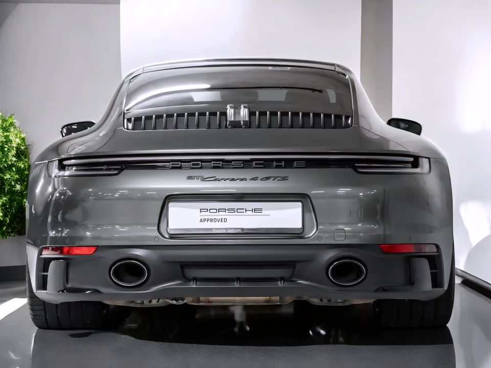 Porsche 911 Carrera 4 GTS (992) - foto 6