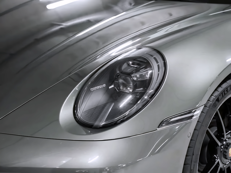 Porsche 911 Carrera 4 GTS (992) - foto 25