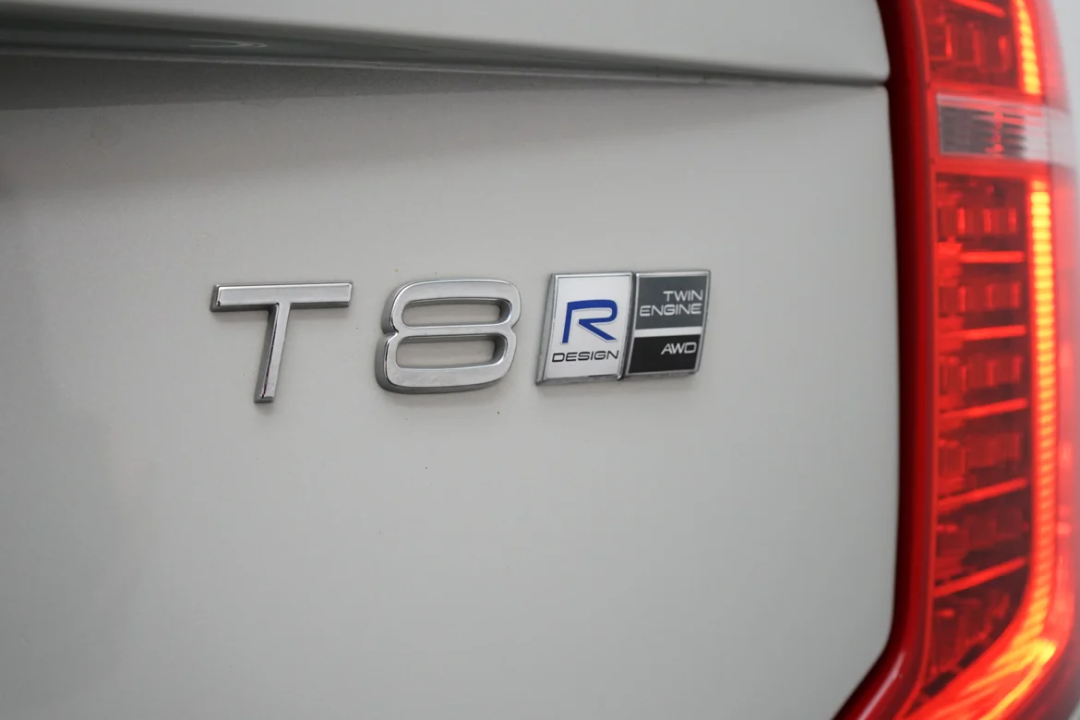 Volvo XC 90 T8 R-Design TwEn Plug-in Hybrid AWD Geartronic 7 locuri - foto 18
