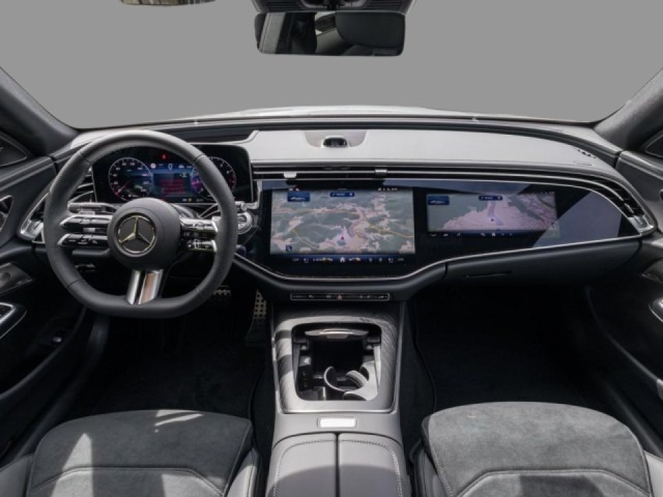 Mercedes-Benz E 200 AMG Line (5)