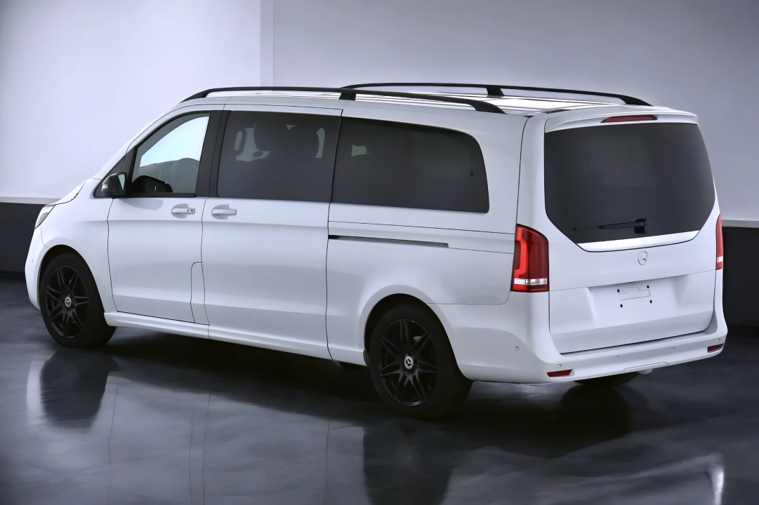 Mercedes-Benz V 300d Extralong Avantgarde (5)