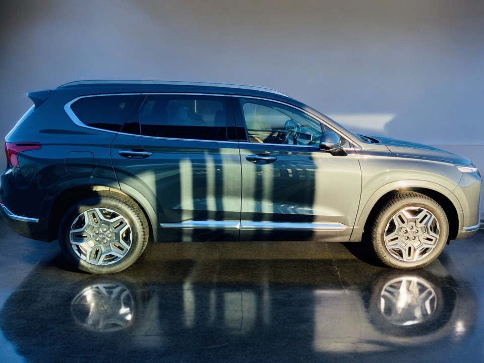Hyundai Santa Fe 1.6T-GDi 4WD PHEV Signature (4)