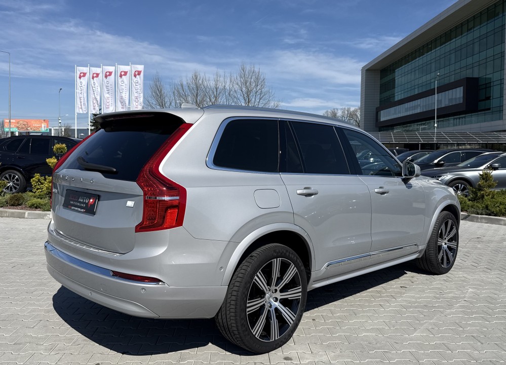 Volvo XC 90 T8 Recharge AWD Ultimate Bright (3)