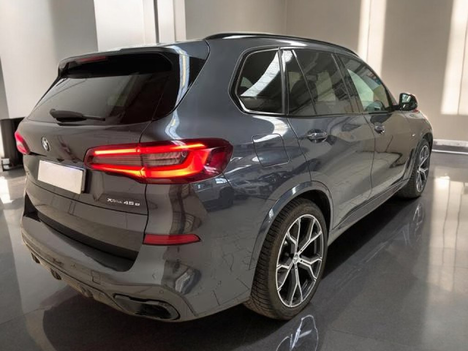 BMW X5 xDrive45e M-Sport (3)