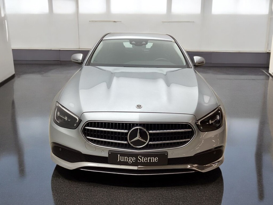 Mercedes-Benz E 300d 4MATIC Avantgarde (2)