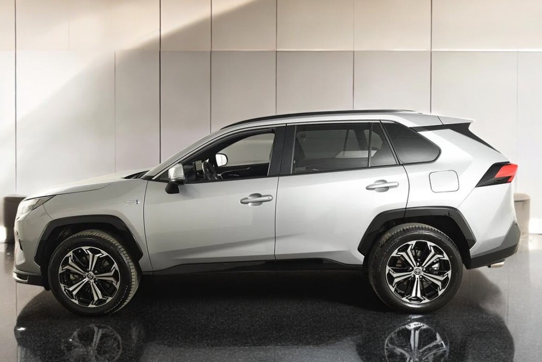 Toyota RAV4 PHEV (3)