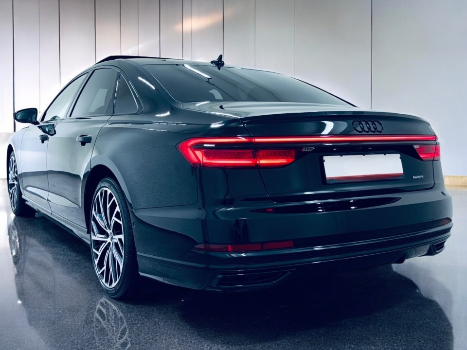 Audi A8 50 TDI quattro tiptronic (5)