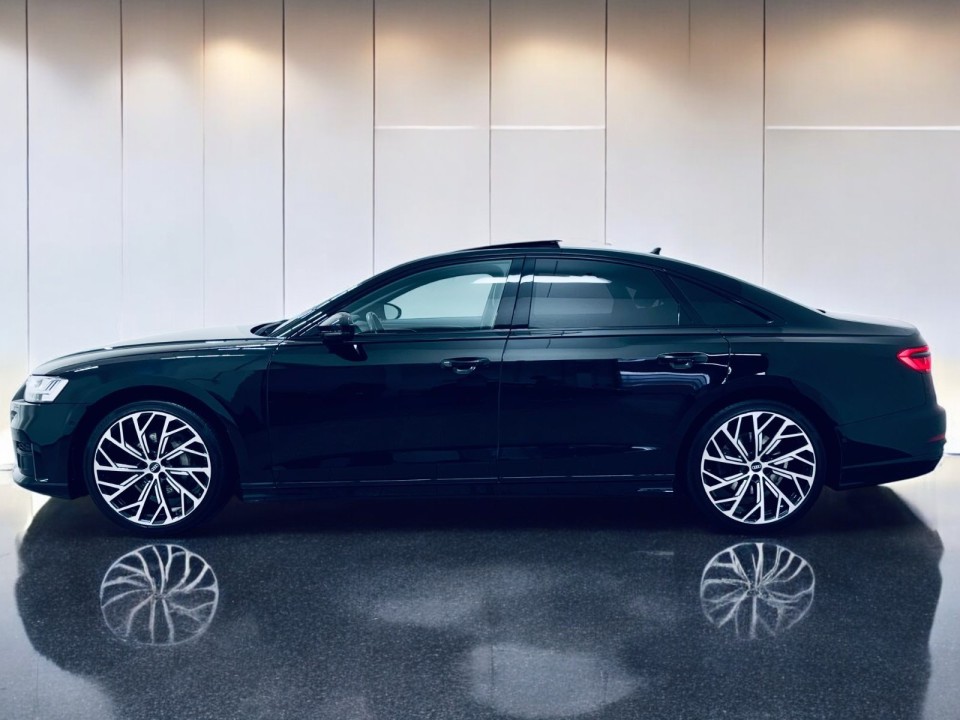 Audi A8 50 TDI quattro tiptronic (3)