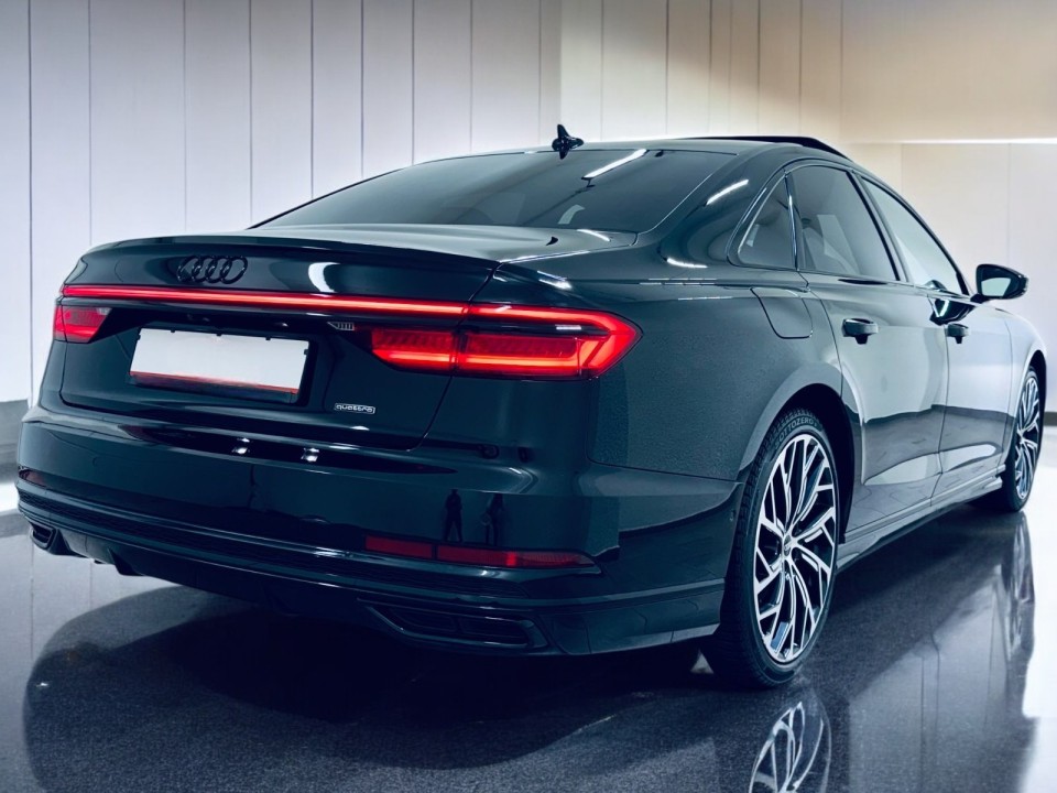 Audi A8 50 TDI quattro tiptronic (4)