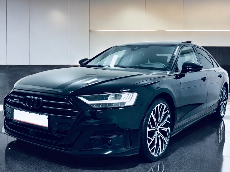 Audi A8 50 TDI quattro tiptronic (2)