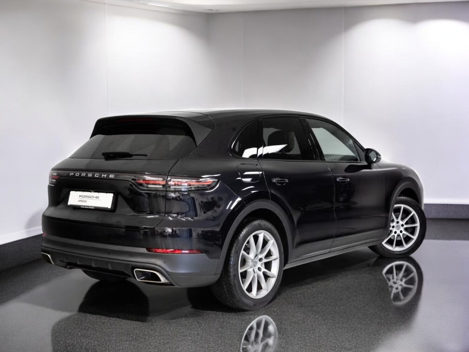 Porsche Cayenne (2)