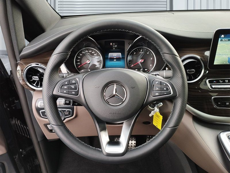 Mercedes-Benz V 300d 4Matic Lang AVANTGARDE - foto 13