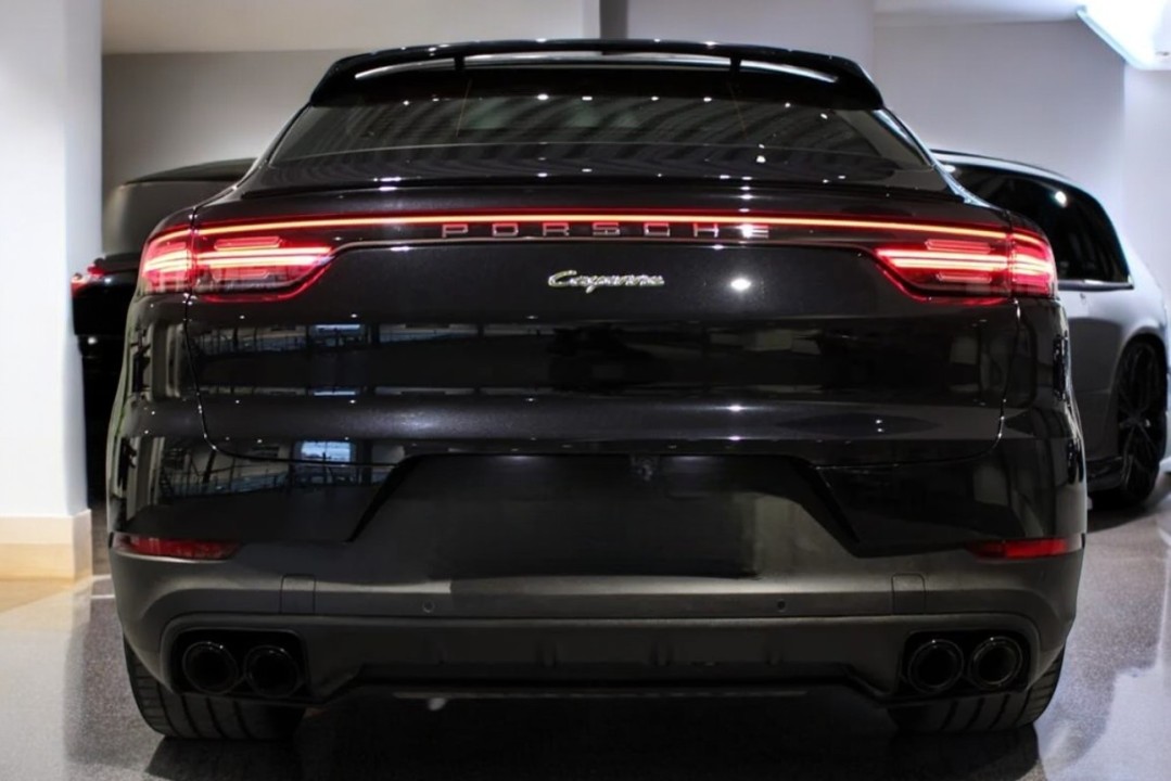 Porsche Cayenne Coupe E-Hybrid (5)