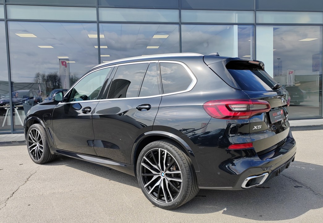 BMW X5 xDrive45e M-Sport (5)