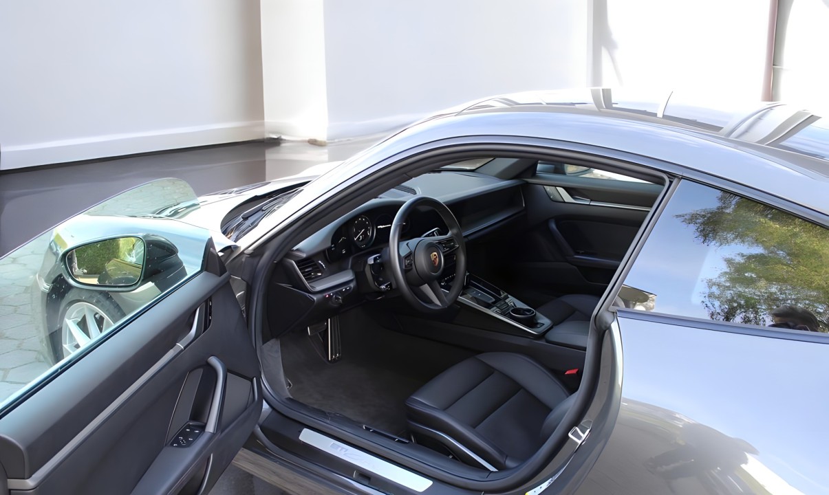 Porsche 911 Carrera - foto 7
