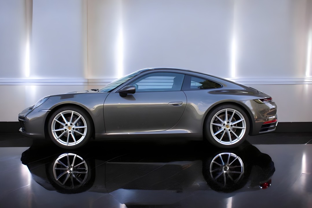 Porsche 911 Carrera (3)