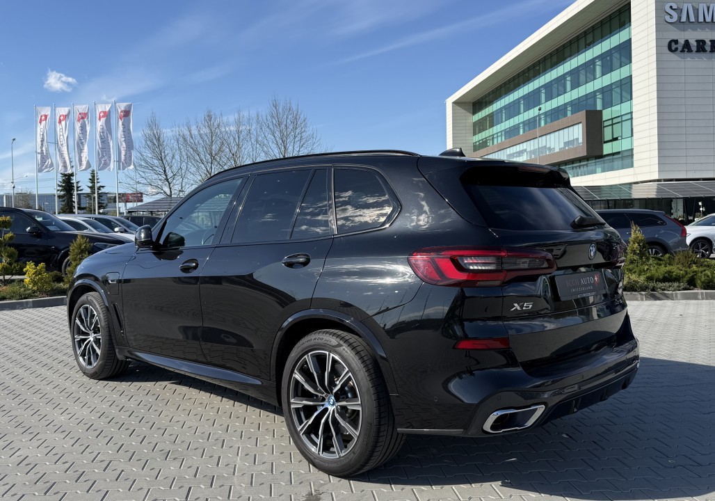 BMW X5 xDrive45e M-Sport (5)